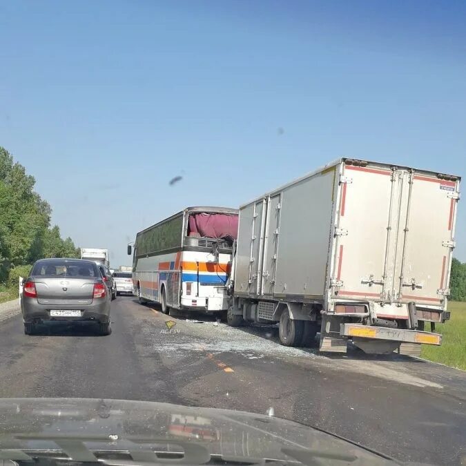 Дтп болотное. Авария в Болотном Новосибирской области. Болотный грузовик Рыбинск. Болотное Кемерово.