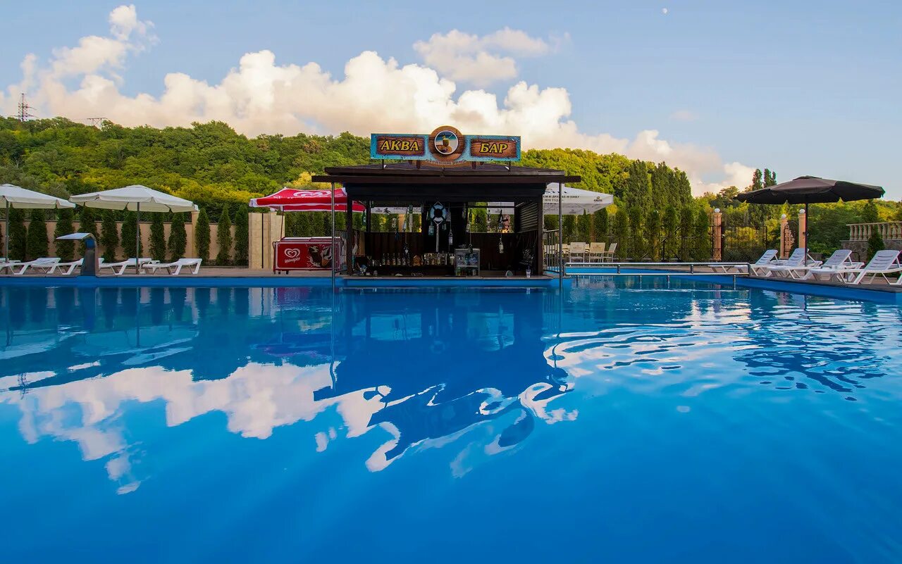 Отель grand noy туапсе. Отель гранд ной пляхо. Отель grand noy туапсе. Гранд ной новомихайловский. Гранд ной 4* россия, туапсе.