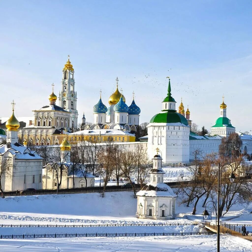 Киево-печерская лавра вид сверху. Ярославль троице сергиева лавра. Ансамбль троице-сергиевой лавры сергиев посад. Лавра г. Сергиев посад.