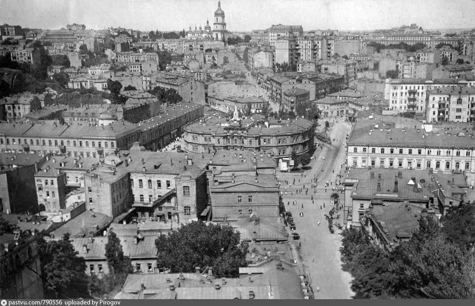 Легенда об основании киева. Киев история города. Европейская площадь киев. Киев начало 20 века. Киев - столица украины, город герой.