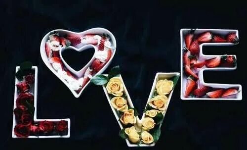 Тарелки буквами. Тарелки буквами. Тарелки буквами. Буква е в тарелке. Посуда love буквами.