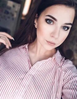Девушка штефанова
