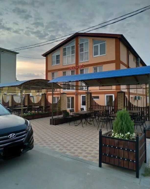 Витязево улица славная. Анапа анжелина гостевой дом. Витязево улица славная. Витязево славная 18 золотой берег. Витязево ул славная 18 гостевой дом золотой берег.