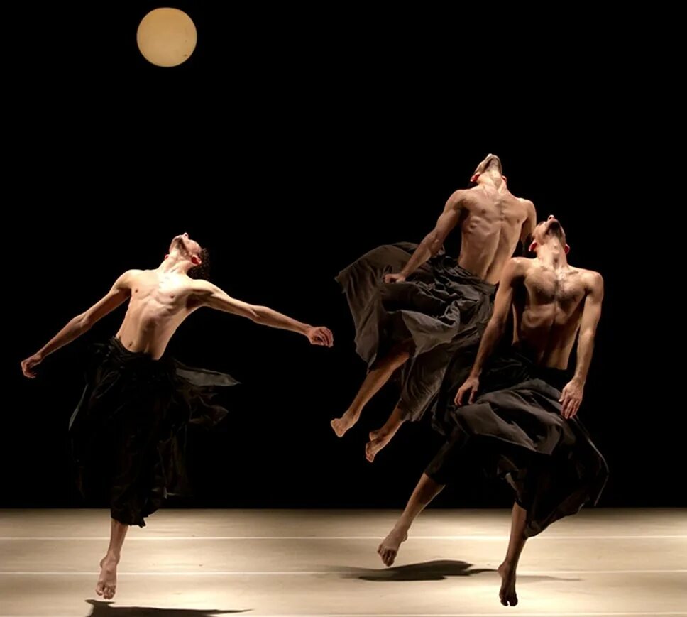 Спектакль где танцуют. Kibbutz Contemporary Dance Company. Хореографическое искусство. Современный балет. Современные танцы.