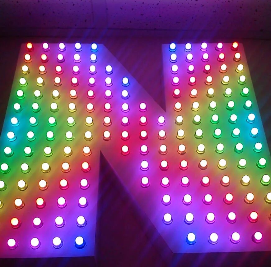 Программа светодиоды. РГБ диоды на вывеску. Led Matrix RGB 30w световой прибор. Объемные светодиодные буквы. Буквы со светодиодной подсветкой.