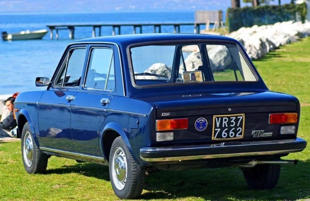 Купить бу фиат спб. Фиат 128. Fiat 128 s. Fiat 128 1976.