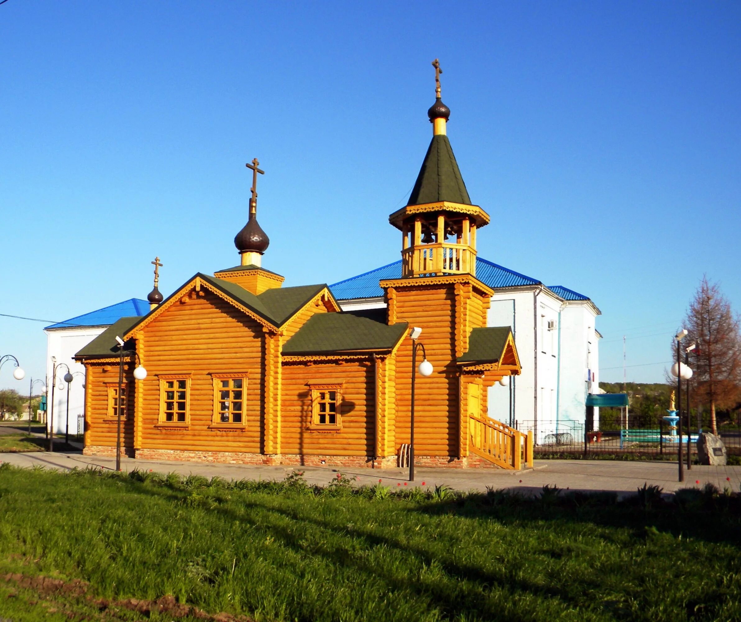 Белгородская область ставропольский край. Храм село Засосна. Село Засосна Красногвардейского района Белгородской области. Храм Засосна Красногвардейский район. Троицкий храм Засосна Белгородская область.