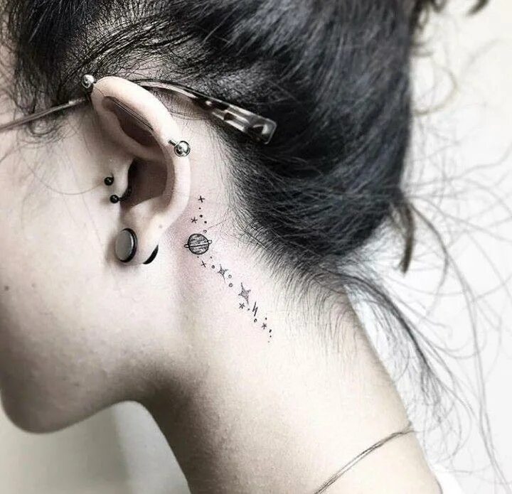 Красивые тату для девушек. Тату на ключице. Красивые женские татуировки. Маленькие тату для девушек. Тату ключ для девушек.