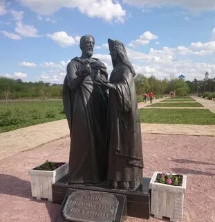 Памятники в серпухове
