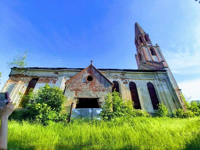 Погода ясное калининградская область славский. Кирха поселок Заповедное Славский район в Калининградской области. Поселок ясное Славского района. Поселок ясное Калининградская область. П.ясное Славский район Калининградская область.