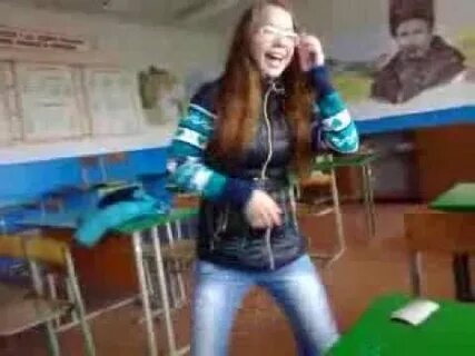 Видео девушки не сдержались