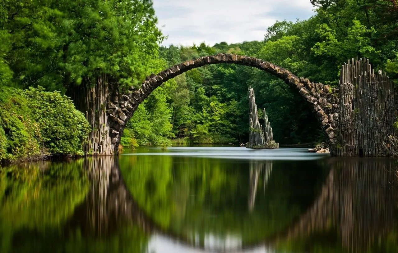 Rakotz Bridge - Germany.. Красивые места. Красивые мосты. Арочный мост.