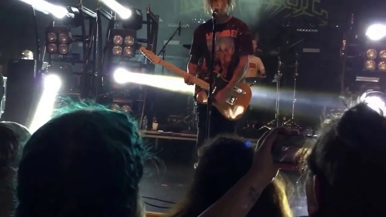 Reverse live. Falling in reverse 2025. falling in reverse live. уэс хортон falling in reverse. falling in reverse the departure.