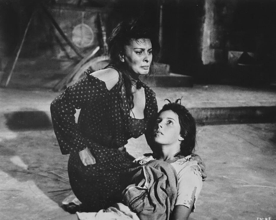 Барыкин художник. Ретро насильники. Насилие во вторую мировую войну. Советские фотографы женщины. Редкие исторические кадры.