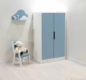 Низкий шкаф в детскую