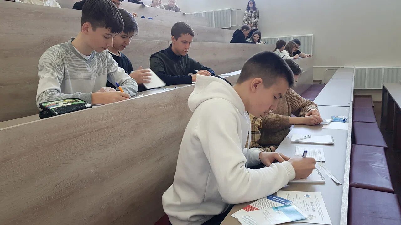 Чгу битва лицеев 2023. Экскурсия информатика. Битва лицеев чгу. Факультет информатики. Битва лицеев чгу.