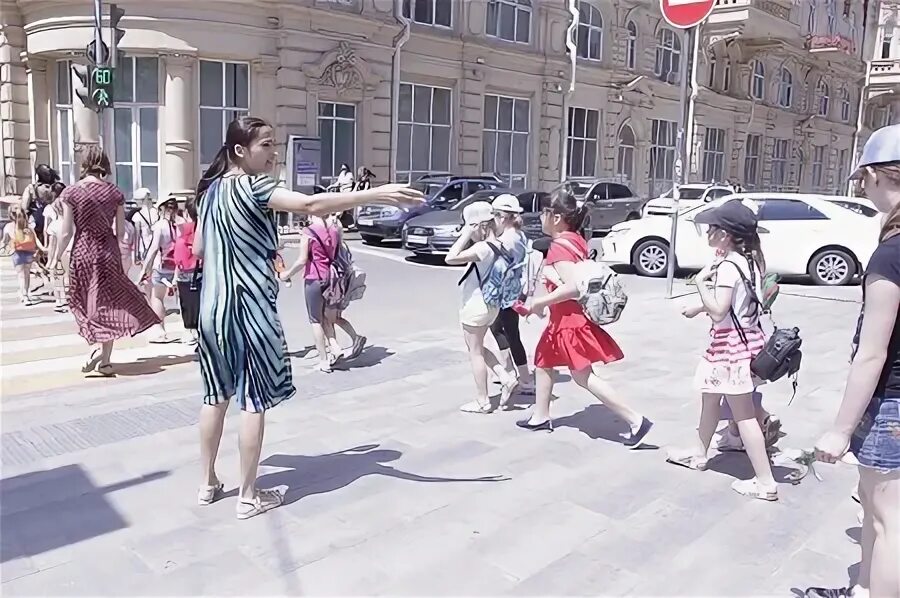 Каникулы в ростове на дону. Велосипедист в городе. Каникулы в ростове ростов на дону 2024. Каникулы в ростове ростов на дону 2024. Забег ростов на дону 2022.
