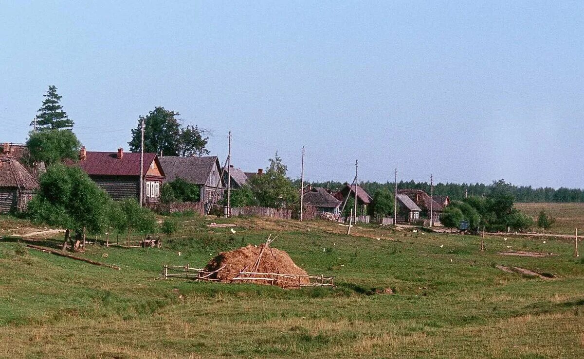 Деревня глава 6. Деревня старое гагаринский район смоленской области. деревня будаево смоленская область гагаринский район. деревня коренное смоленская область гагаринский. советская деревня.