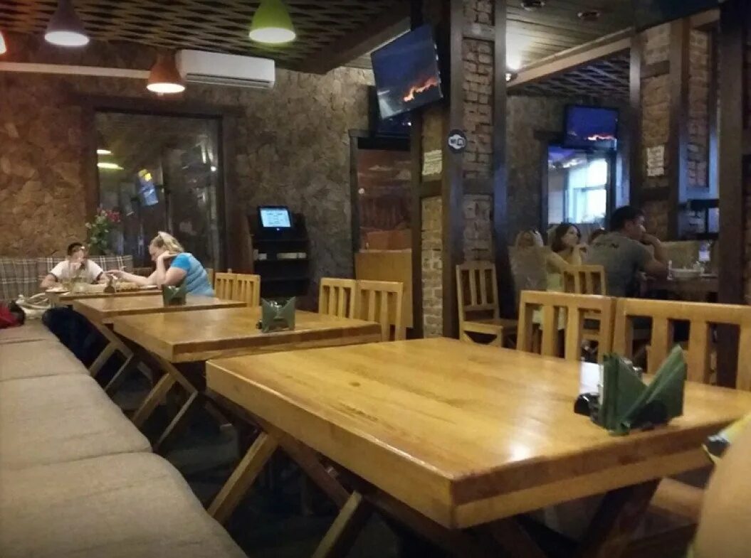 Меню гриль кафе. Веселый кабан меню. Ресторан веселый кабан ангарск. Меню кафе. Бар кабана ангарск.