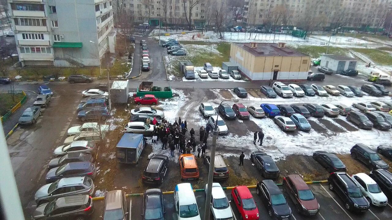 Автостоянки в районе