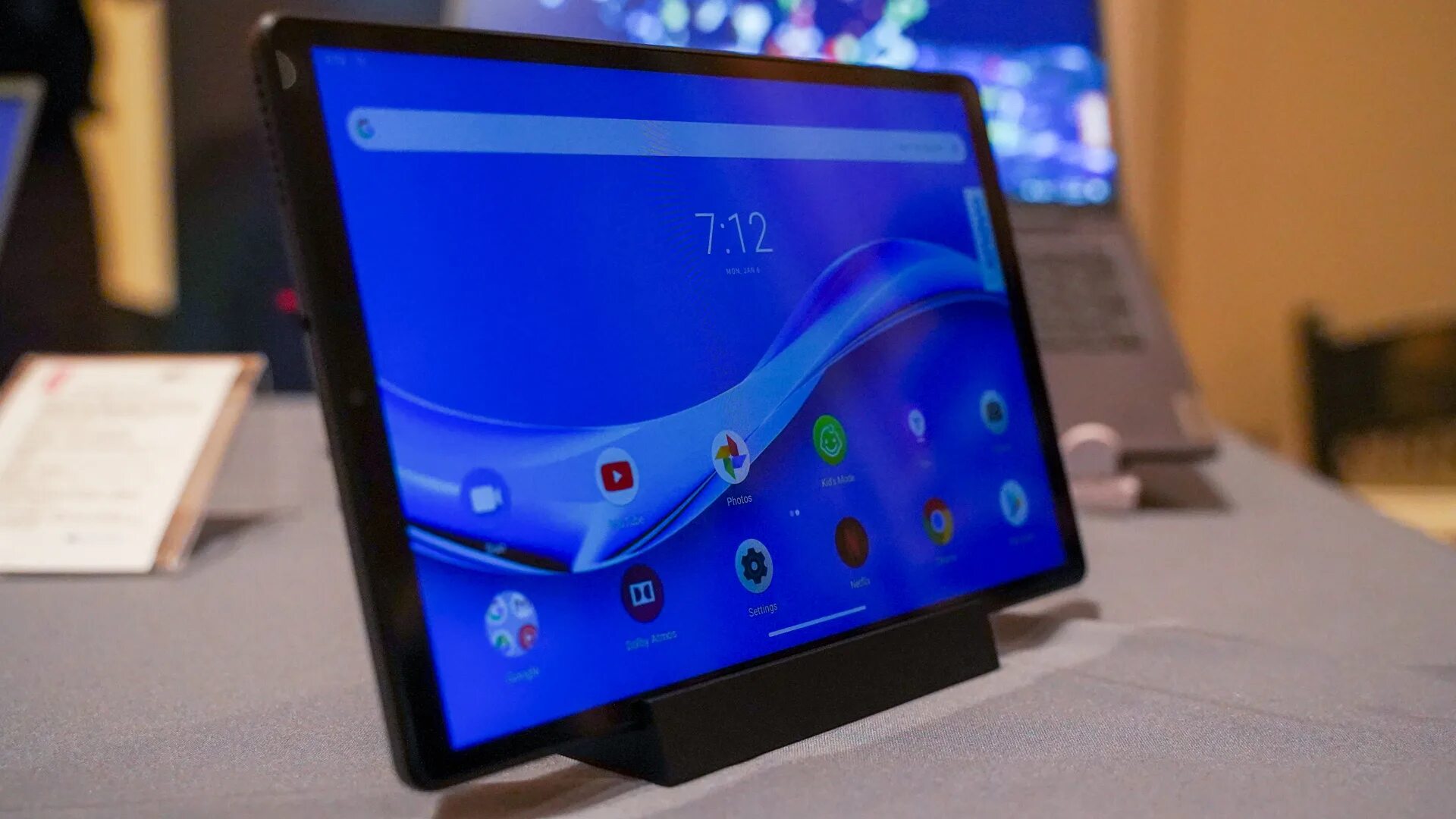 Планшет lenovo tab plus. Lenovo Tab m10. Планшет леново таб м10. Lenovo Smart Tab 10. Lenovo Tab m10 Dock.