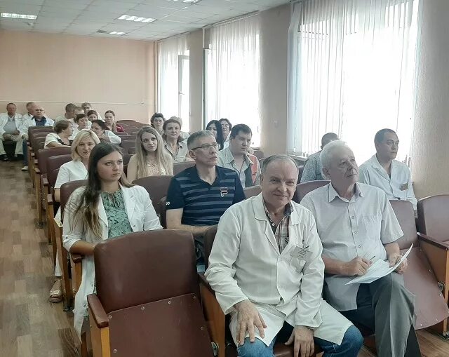 По программе "Земский доктор" в Котовск переехали хирурги