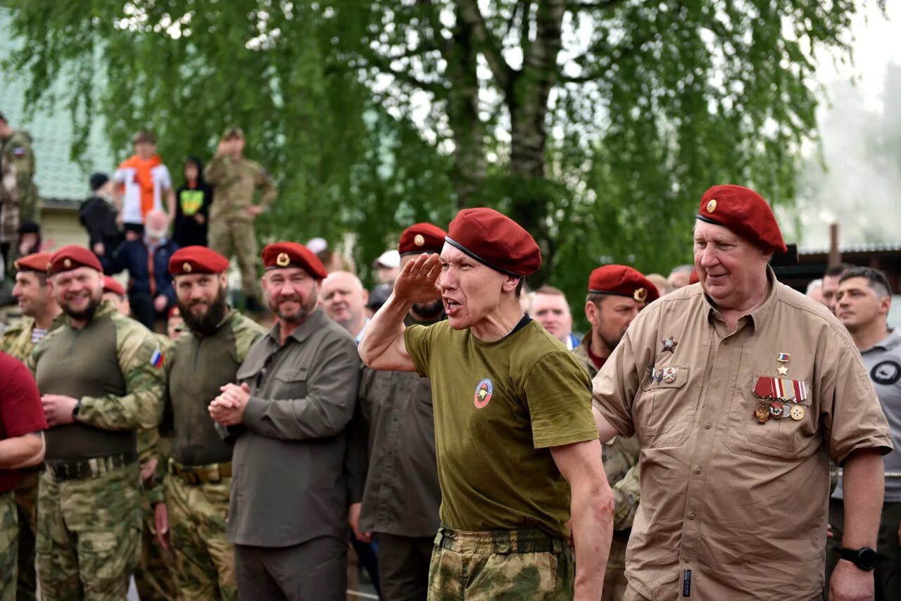 спецназ витязь краповый берет. краповый берет. георгий столбусенко краповый берет. национальная гвардия россии краповые береты. краповый берет боец.