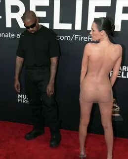 57. -5. Костюм Евы, помолодевшая Джей Ло, ведьмочки и детки звезд-5. 