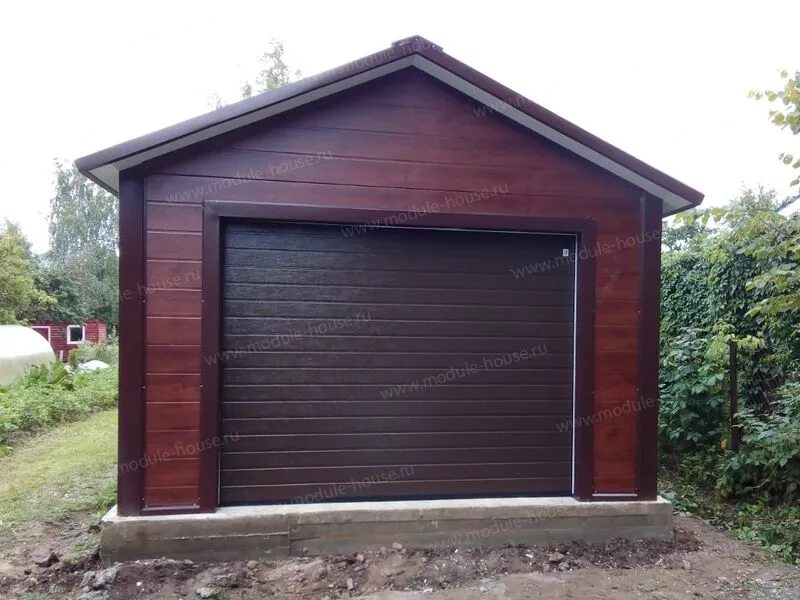 Гараж 5х7. Гараж 5 на 7. Хозблок из коричневого профнастила. Гараж 4 на 7. Гараж 4 на 7.