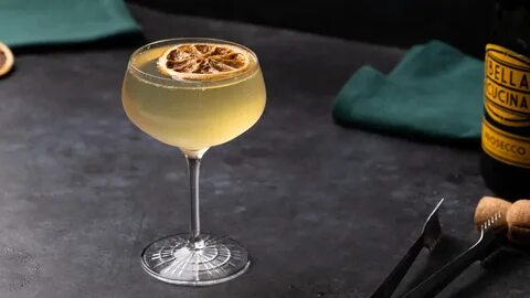 Classic French 95 (Aka French 75 With Bourbon) Cocktail Recipe