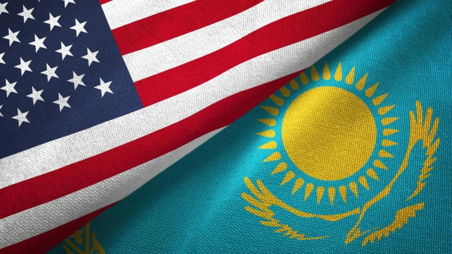 Kazakhstan uk. Британия казахстан. Флаг великобритании и казахстана. Казахстан на английском. Флаг казахстана и казахстан.
