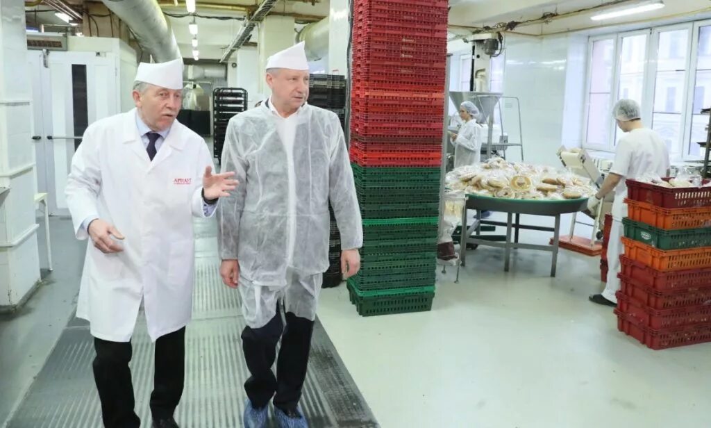 Хлебный завод арнаут спб. Арнаут продукция. Хлебозавод арнаут спб. Куйбышева 15 спб. Хлебный завод арнаут.