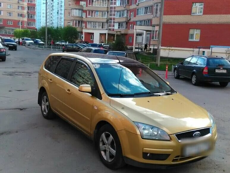 Форд фокус универсал 2006. Ford Focus 2 универсал золотой. Золотистый Форд фокус 3. Форд фокус 1 универсал. Фокус универсал 2006