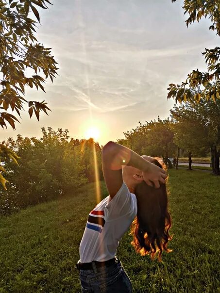 Маша куст. Где живет маша кущ. Маша куст вк. Машка на кустах. Машка на кустах.