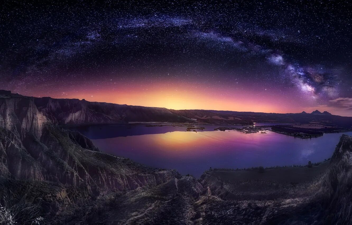Фотографии размером 1024 2048 пикселей сохранили. Ночные горы. Горы ночью. Красивые ночные пейзажи. Млечный путь.