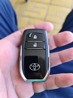 Тойота ключ авто