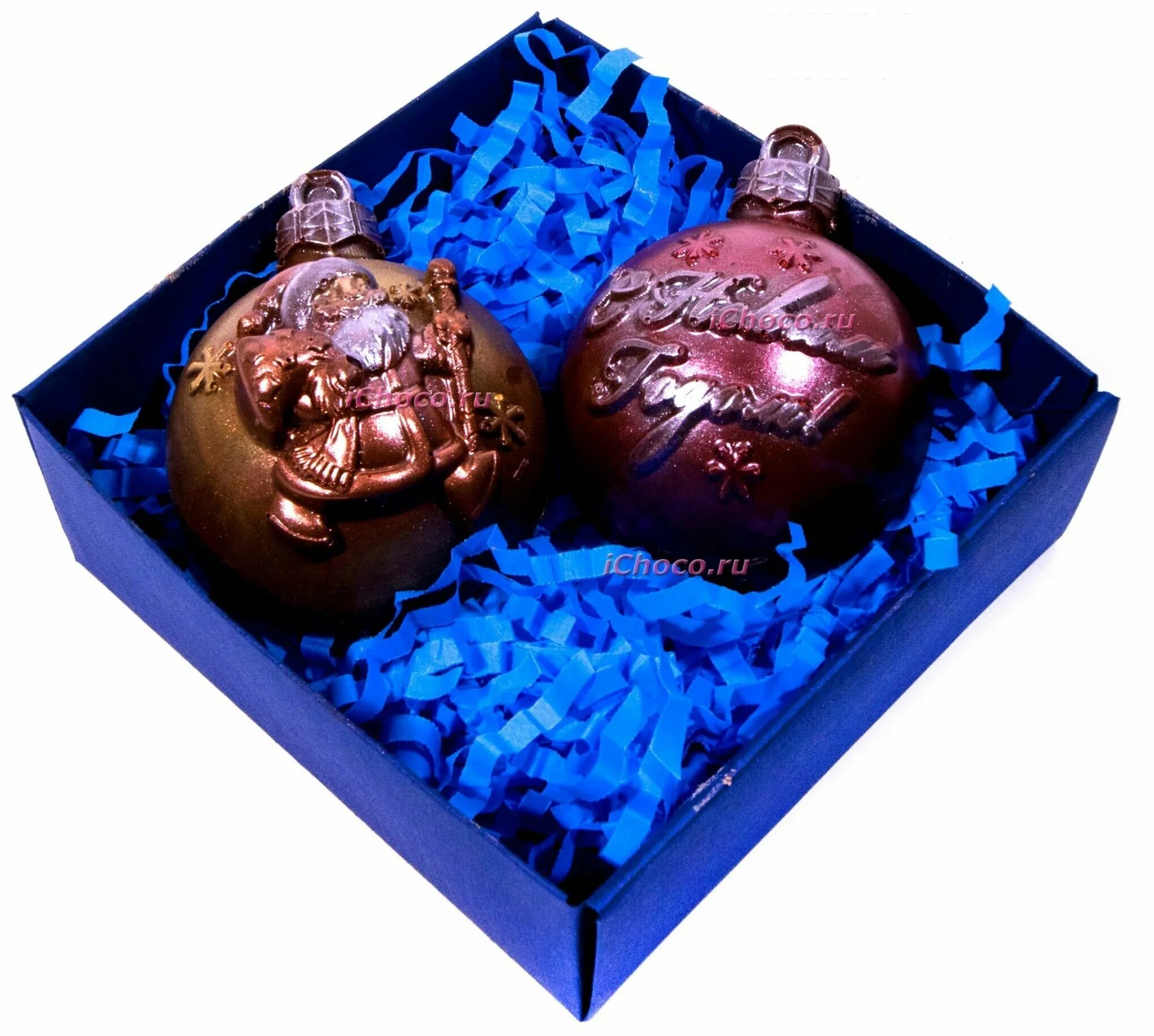 Купить новогодние шоколадные подарки. Шоколадные новогодние шары. Новогодние шоколадные фигурки. Новогодние шары из шоколада. Шоколадные новогодние шарики.