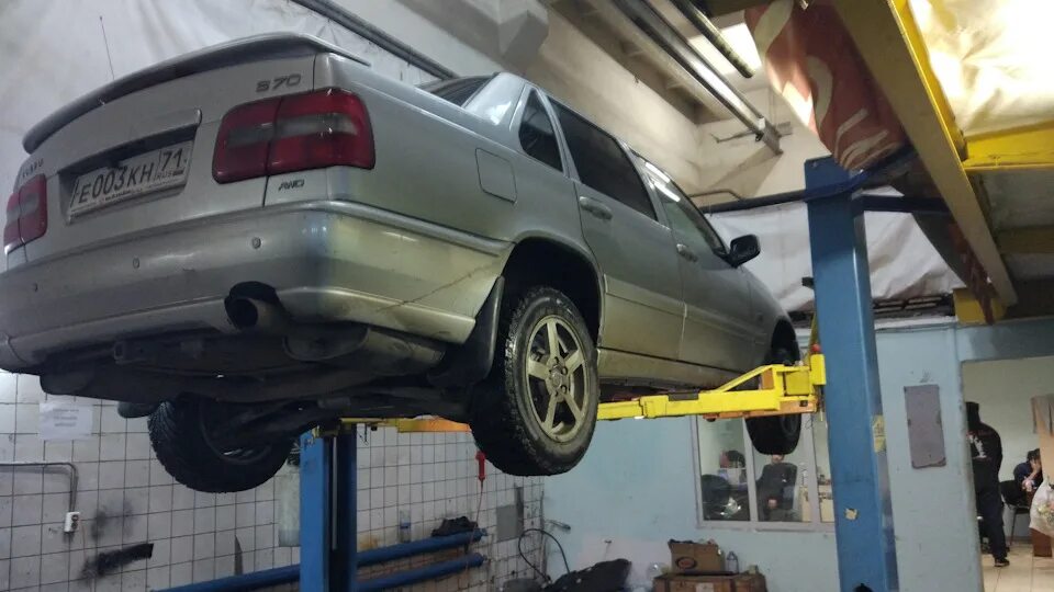 Volvo 850 задний привод. Полный привод Вольво 850. Подвеска Вольво 850 т5. Полный привод Вольво s70.