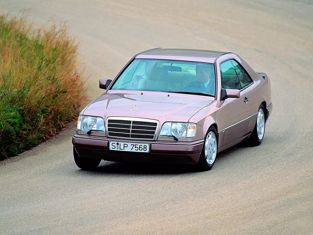 Mercedes e 100. Mercedes benz e class w124. Mercedes benz w124 e200. Mercedes benz 1995. Мерседес бенц 124.