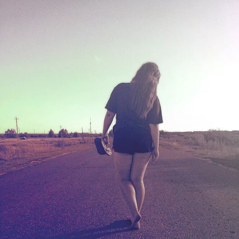 Брюнетка со спины. Брюнетка с короткими волосами со спины. Полные со спины. Брюнетка со спины. Брюнетка со спины.