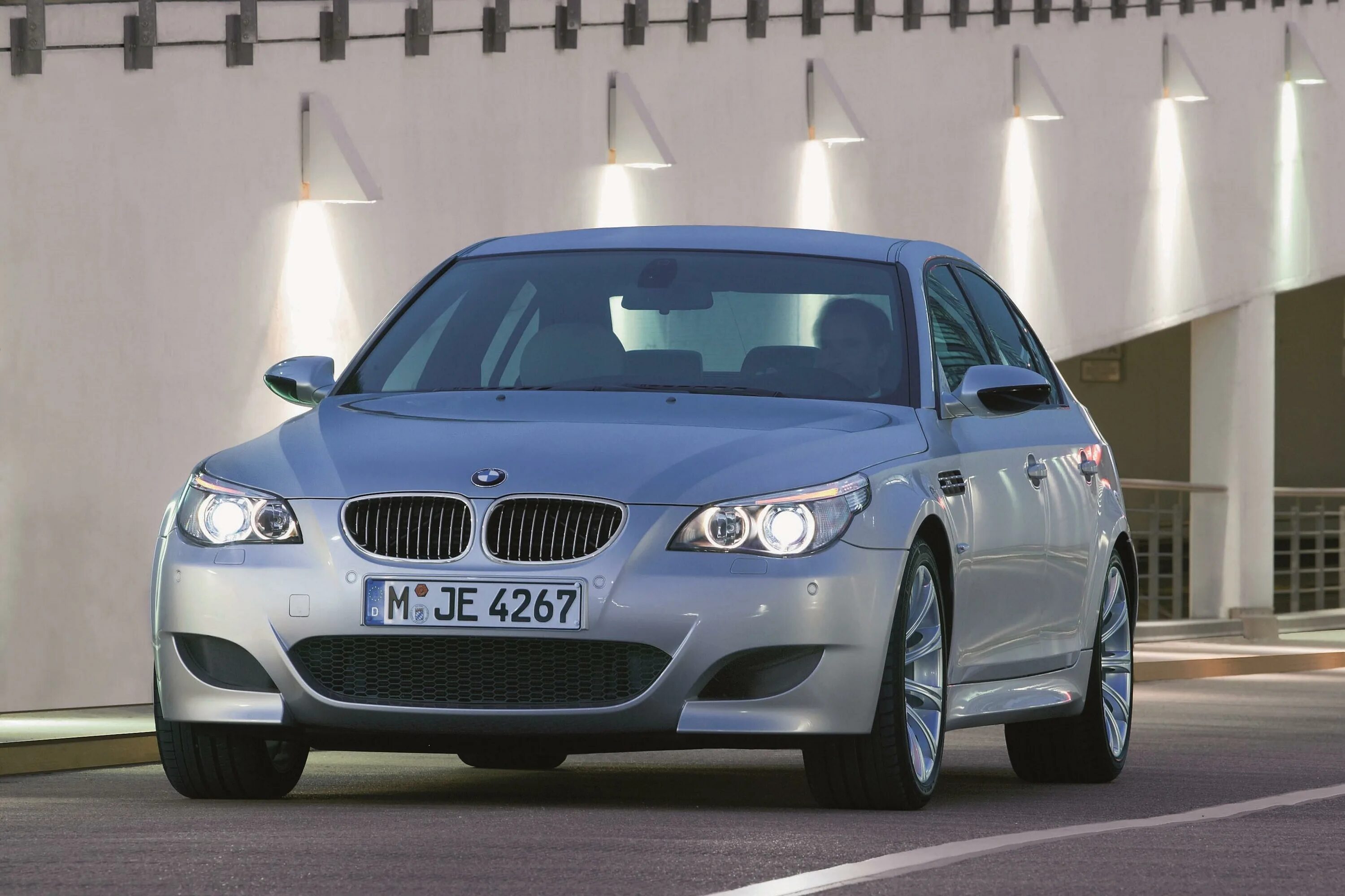 Бмв м5 седан. Bmw m5 2011. Бмв 5 е60. Bmw 5 e60. Bmw m5 f1.