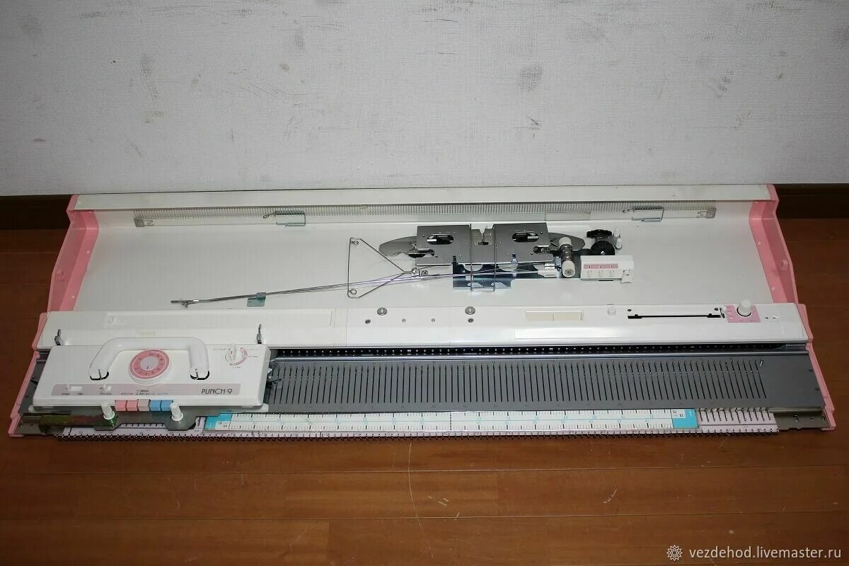 3 класс вязальная машинка. Реклама вязальных машин. Комплектация бразер 260. Каретка панчлейс бразер кн 868. Вязальные машины бразер однофантурные все модели.