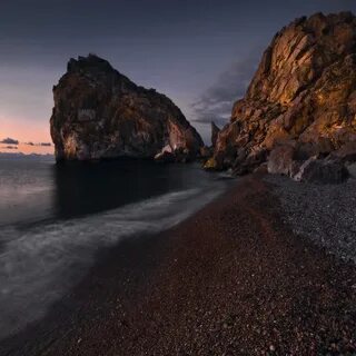 Прибрежная скала
