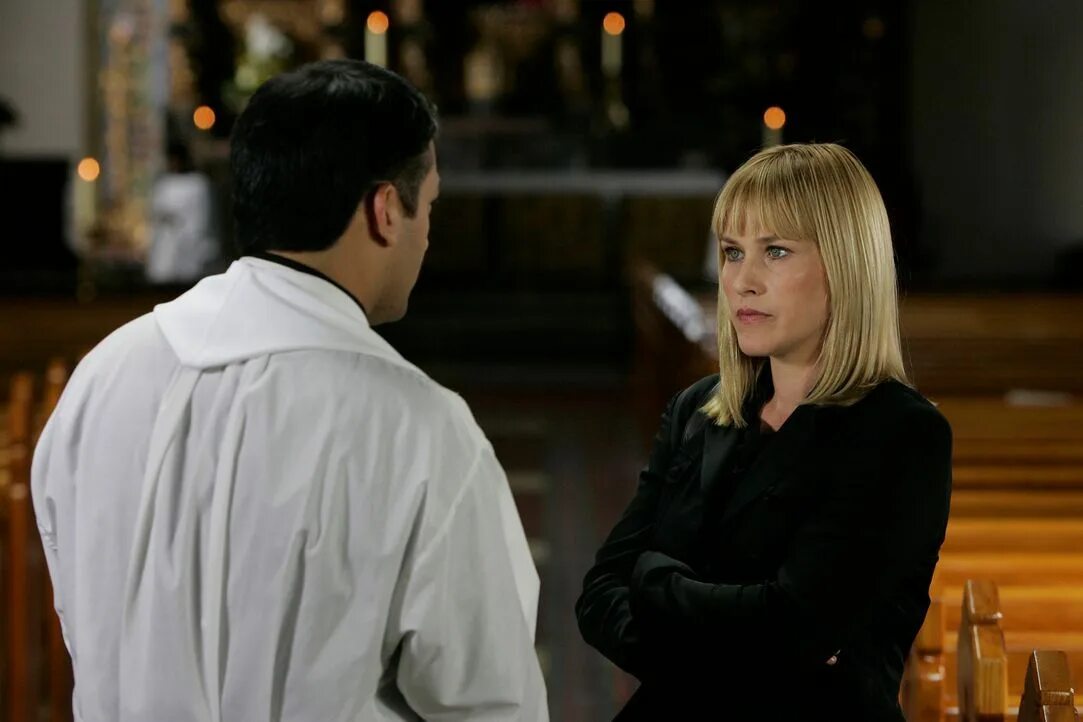 Медиум сериал. Патриция аркетт медиум сериал. Мария порошина в сериале медиум. Медиум 2011. Медиум сериал.