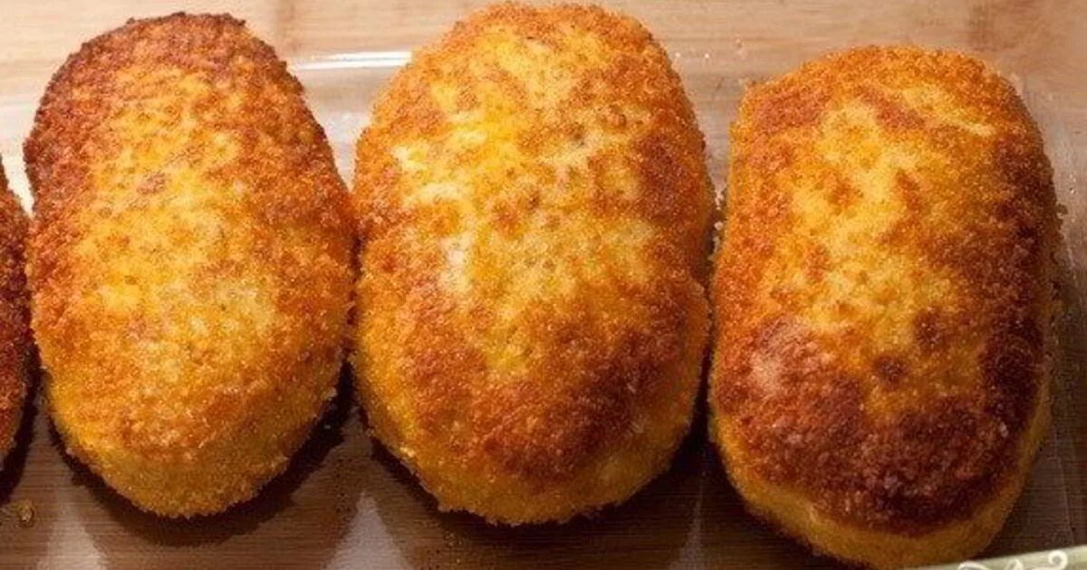 Фарш куриный картофель сыр. Зразы. зразы куриные с сыром. зразы с грибами из фарша. зразы солнышко.