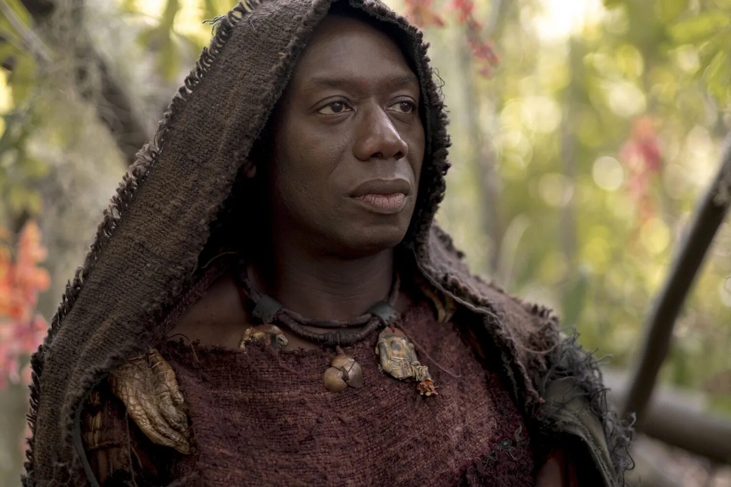 Black ahilles ахиллес. Троя нетфликс ахиллес. Зевс рестлер. Черный зевс. Троя сериал нетфликс ахиллес.