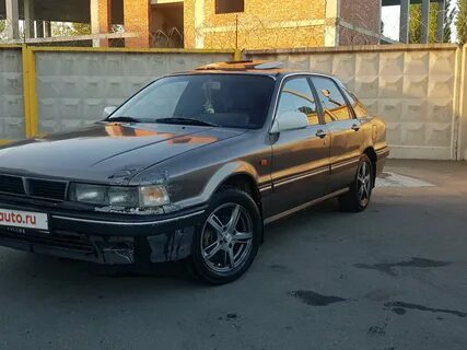 Митсубиси 1990