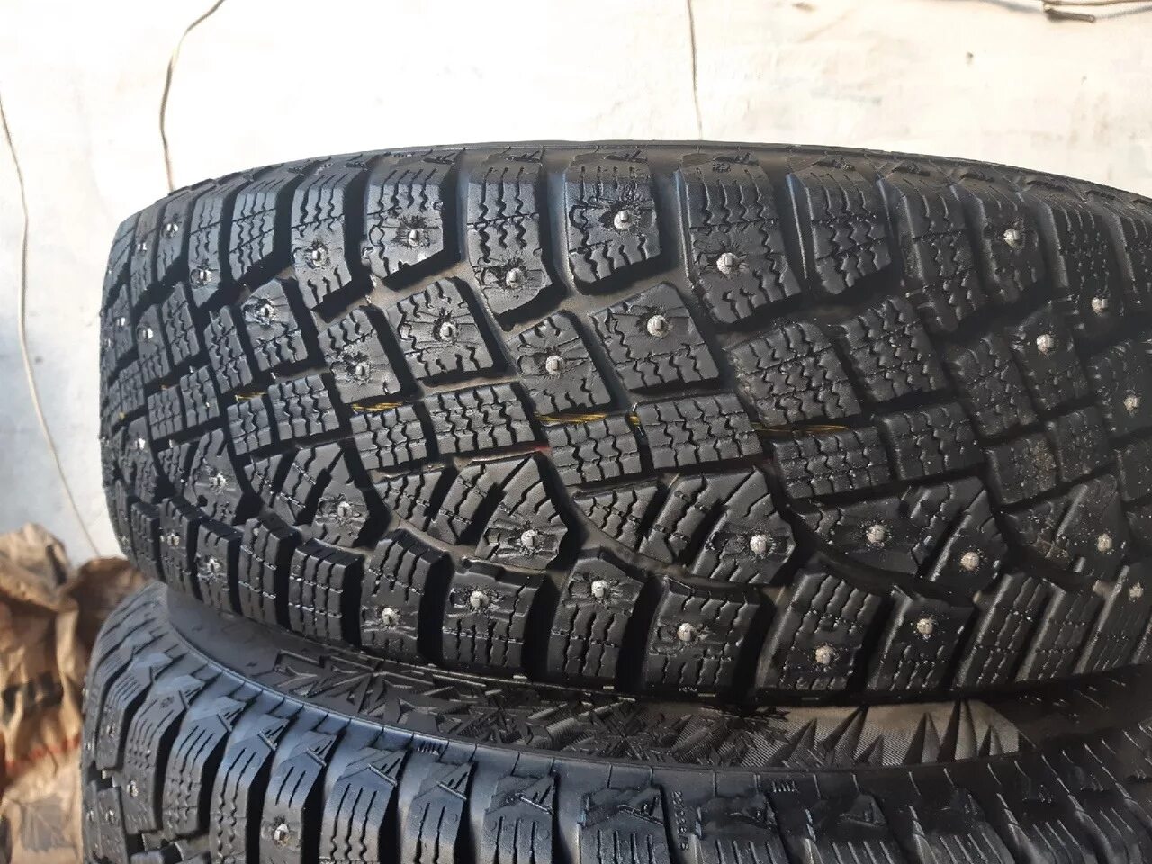 Континенталь айс контакт купить. Continental ICECONTACT 2 14 175 65. Continental ICECONTACT 175/70 r13. Continental Ice contact 2. Continental Ice contact 2 175 65 14.