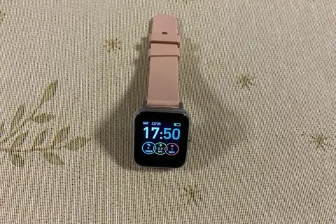 Motast Smartwatch P22D in colorazione pink, per uno smartwatch tutto al fem...