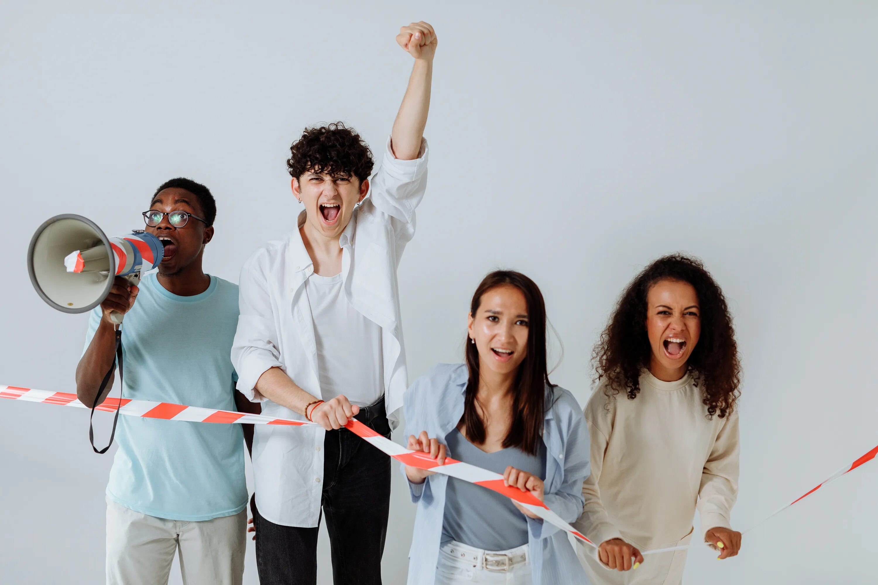 Люди должны быть разными. Виоей жизни. Статусы в жизни всякое бывает. Группа людей фон. Профессии.